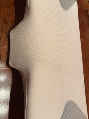 Sutera orthopedic contour pillow EUC